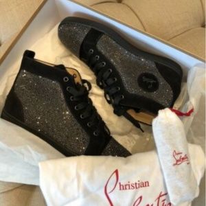 Next Level Christian Louboutin Louis Flat Suede
